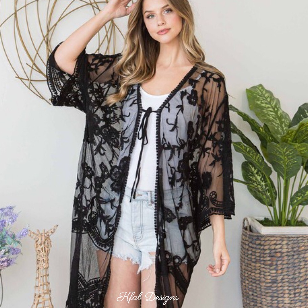 ❤️LAST 1! Stunning Lace Tie Front Black Kimono! - Picture 9 of 11
